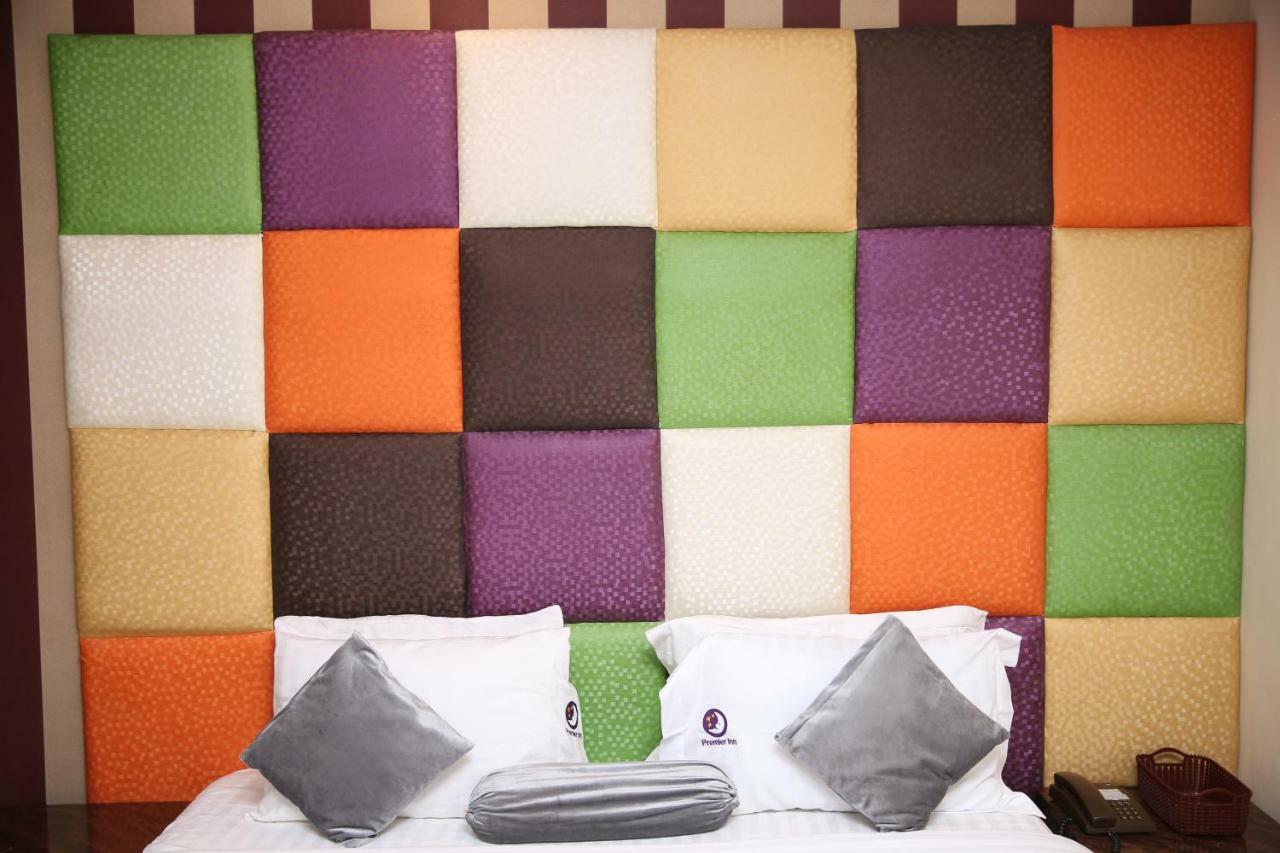 Premier Inn Gulberg Лахор Экстерьер фото
